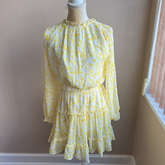 Dresses & Skirts - Womens  Long Sleeve Dress Sz M Ruffle Detail Swiss Dot 3425